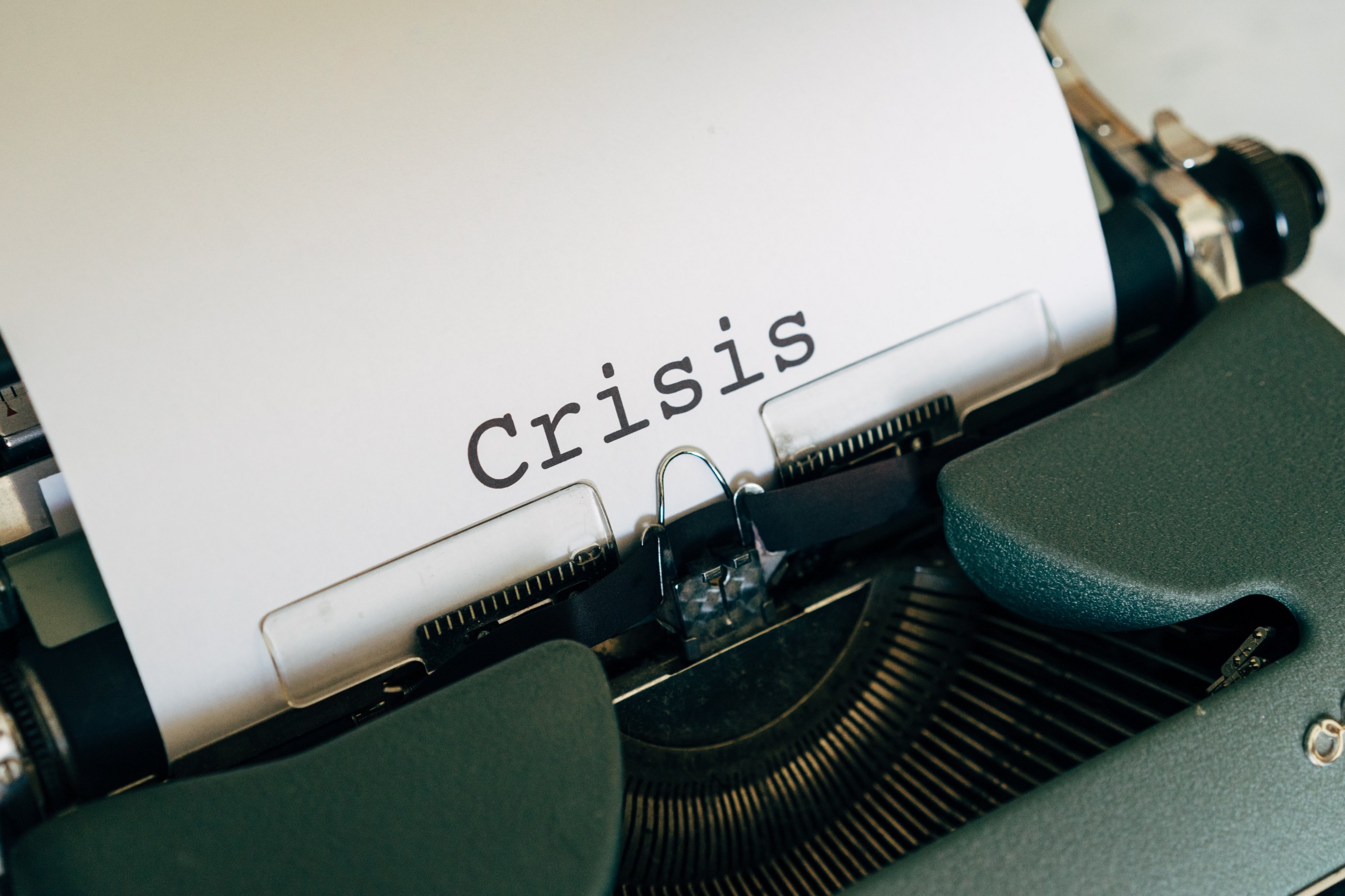 Crisis Management through Networking